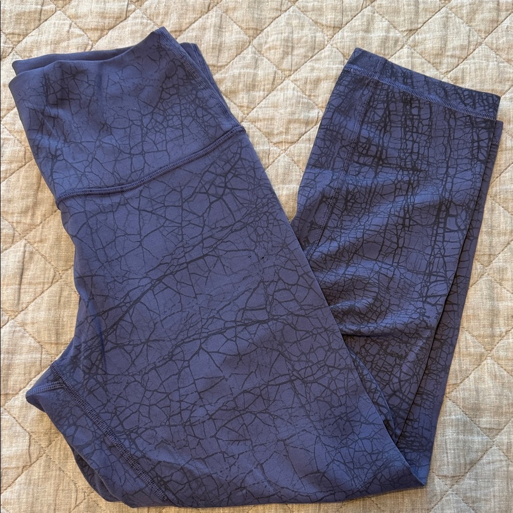 Lululemon Wunder Train High Rise Crop
